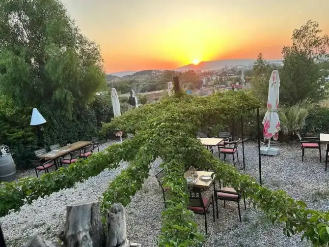 Mutfak Rapito Güzelbahçe - İzmir Mekan Rehberi
