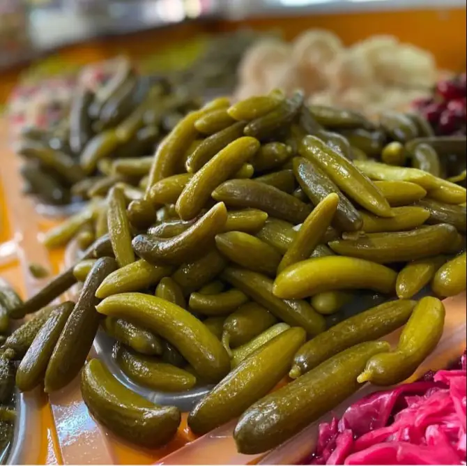 Meşhur Nam Turşuları - İzmir Mekan Rehberi