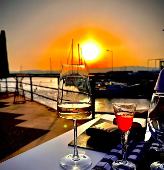 Napoli Gourmet Çeşme - İzmir Mekan Rehberi