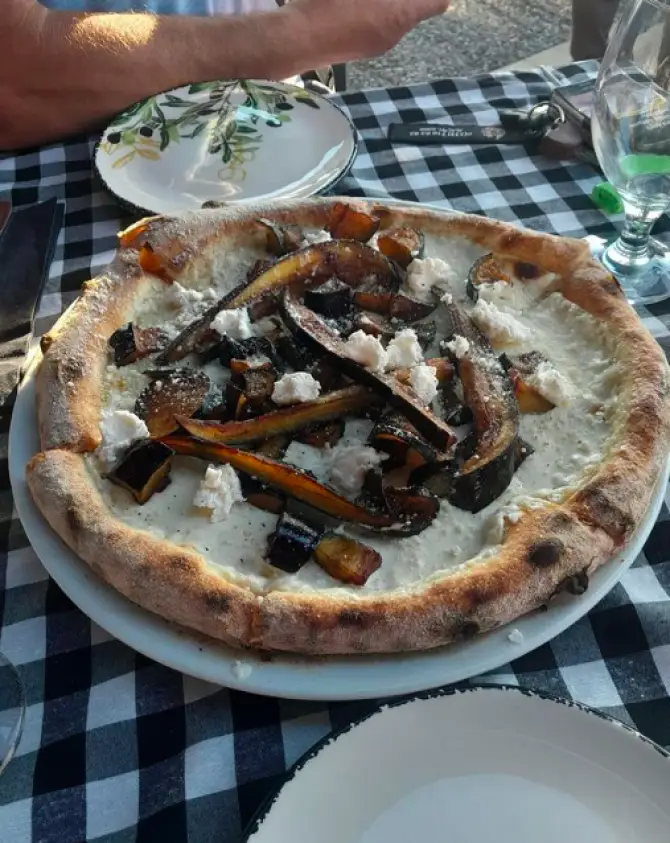 Napoli Gourmet Çeşme - İzmir Mekan Rehberi
