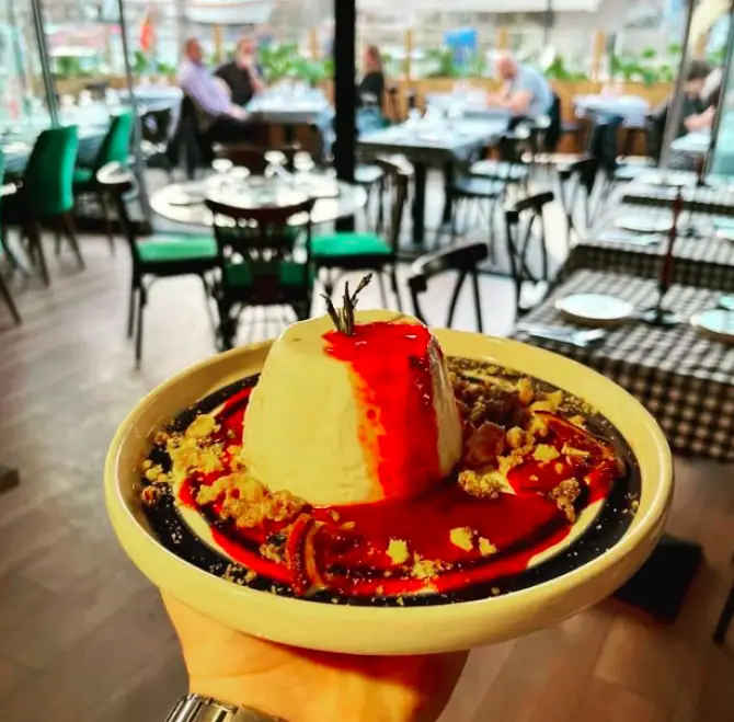Napoli Gourmet Çeşme - İzmir Mekan Rehberi