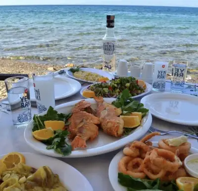 Çınaraltı Cafe&Restaurant  fotoğraf 3 - İzmir Mekan Rehberi
