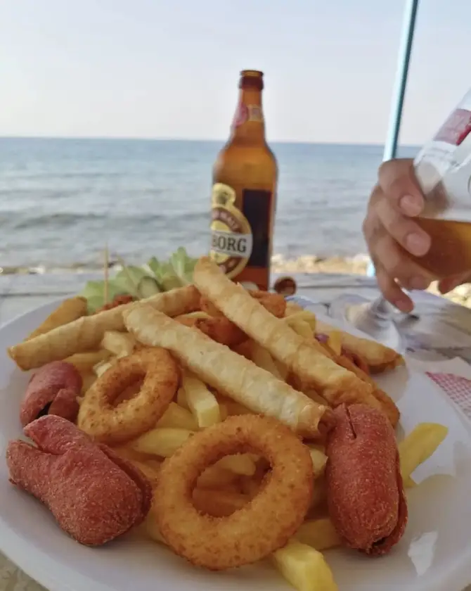 Çınaraltı Cafe&Restaurant  - İzmir Mekan Rehberi