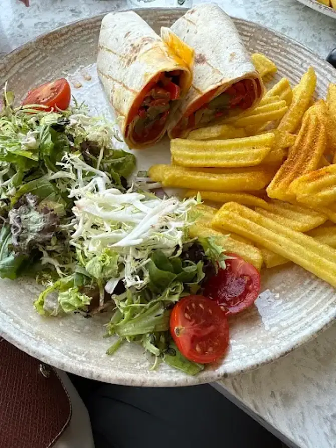 Narjill Restorant Konak Pier - İzmir Mekan Rehberi