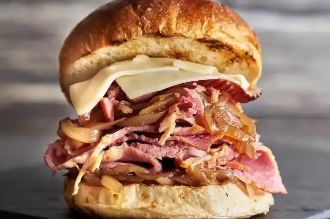 Neones Burger Karşıyaka - İzmir Mekan Rehberi