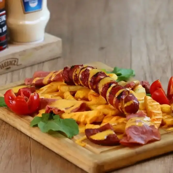Neones Burger Karşıyaka - İzmir Mekan Rehberi