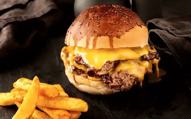 Neones Burger Çiğli  - İzmir Mekan Rehberi