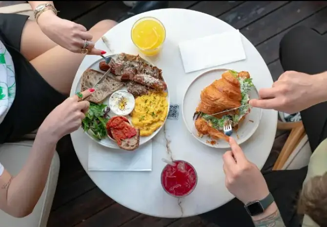 Neuf Patisserie & Boulangerie - İzmir Mekan Rehberi