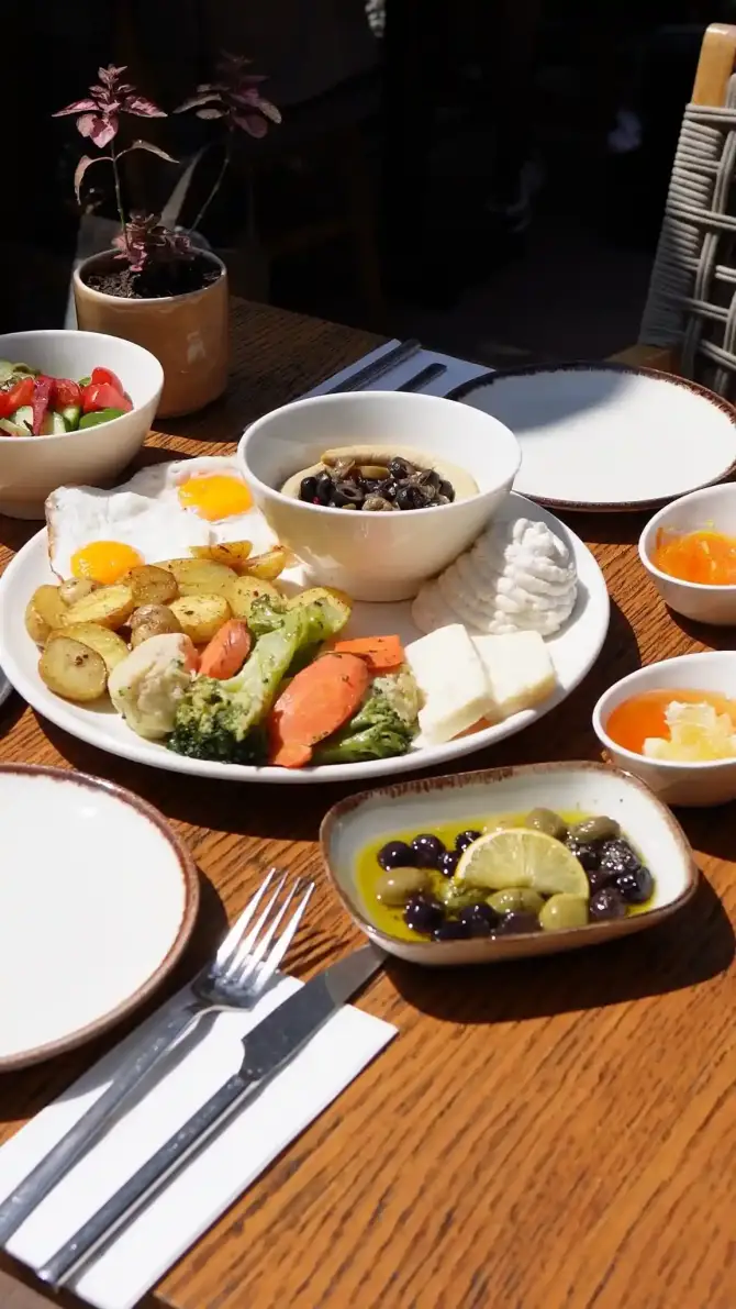 Nim Breakfast & Coffee - İzmir Mekan Rehberi
