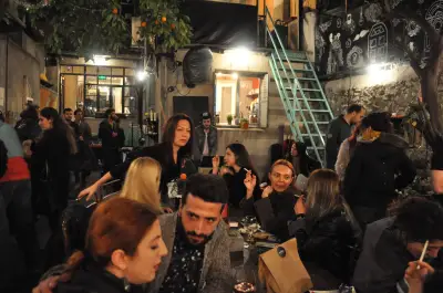 No 42 Alsancak fotoğraf 2 - İzmir Mekan Rehberi