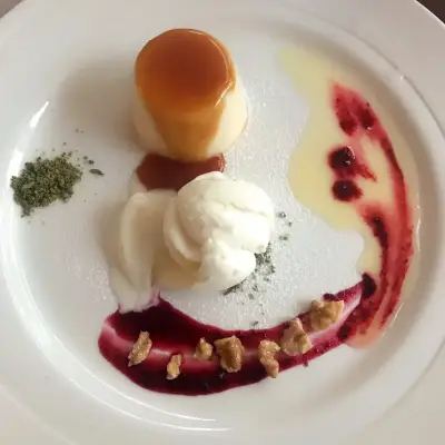 Noches Restaurant Bar fotoğraf 2 - İzmir Mekan Rehberi