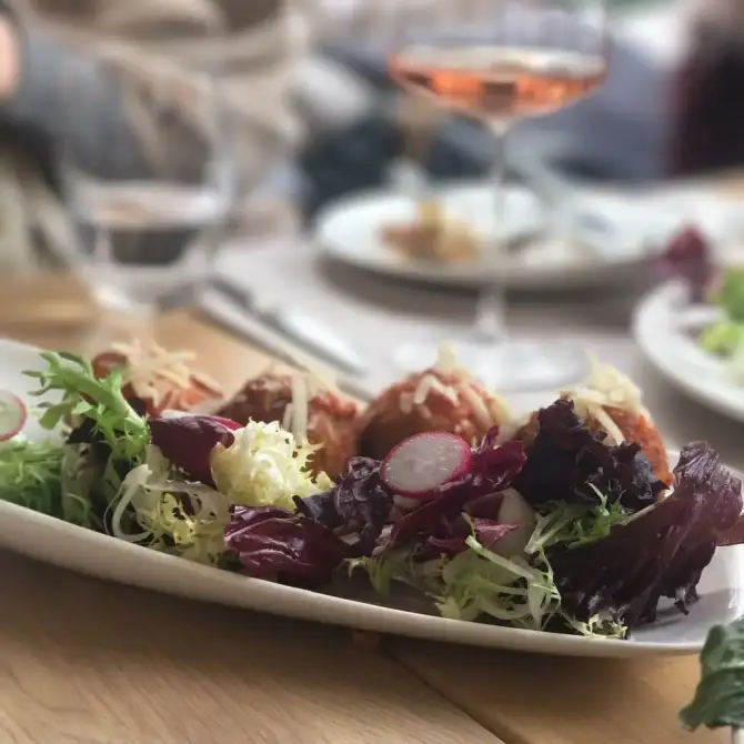 Noches Restaurant Bar - İzmir Mekan Rehberi