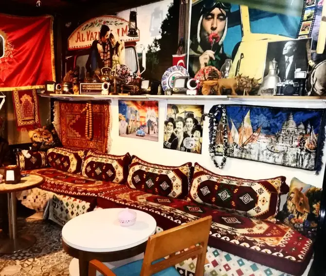 Nostalji Cafe Aliağa - İzmir Mekan Rehberi