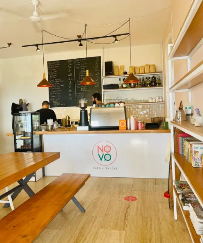 Novo Cafe & Snacks - İzmir Mekan Rehberi