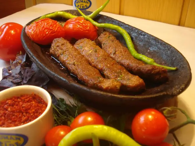 Numan Pide Kemeraltı - İzmir Mekan Rehberi