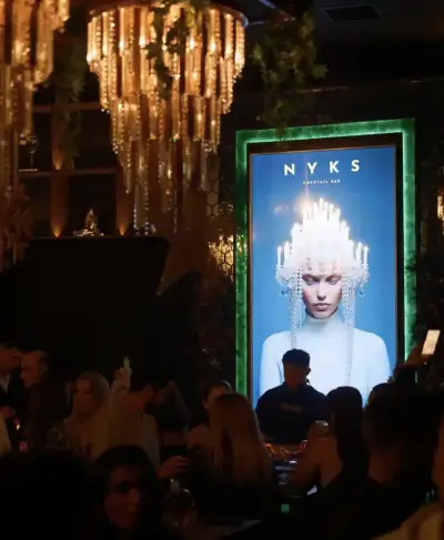 NYKS Cocktail Bar fotoğraf 6 - İzmir Mekan Rehberi