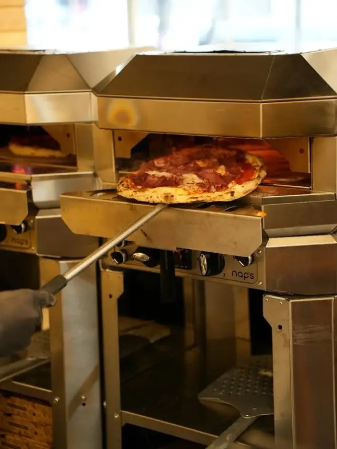 10/10 Pizza Bostanlı - İzmir Mekan Rehberi