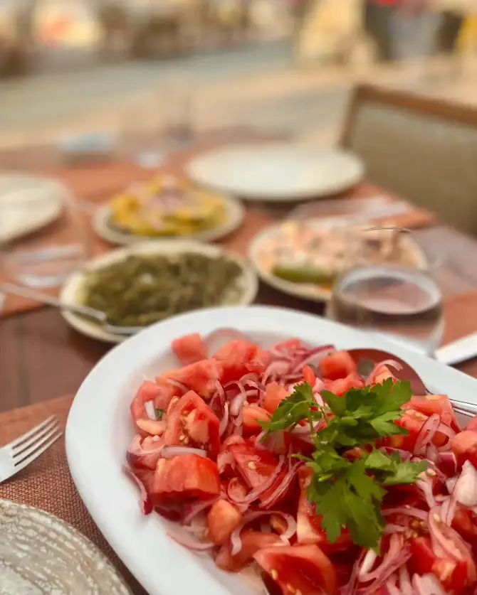 Orfoz Restaurant Yeni Foça - İzmir Mekan Rehberi