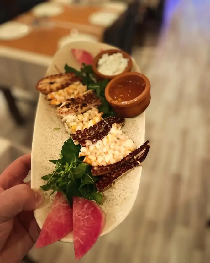 Orfoz Restaurant Yeni Foça - İzmir Mekan Rehberi