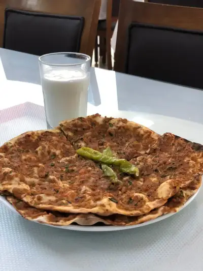 Bursalı Orhan Ustanın Yeri fotoğraf 2 - İzmir Mekan Rehberi
