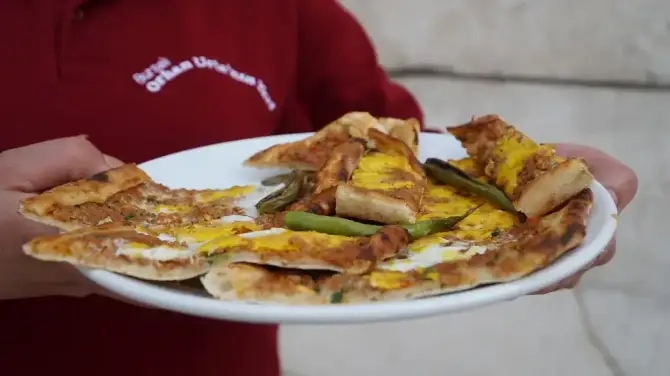 Bursalı Orhan Ustanın Yeri - İzmir Mekan Rehberi