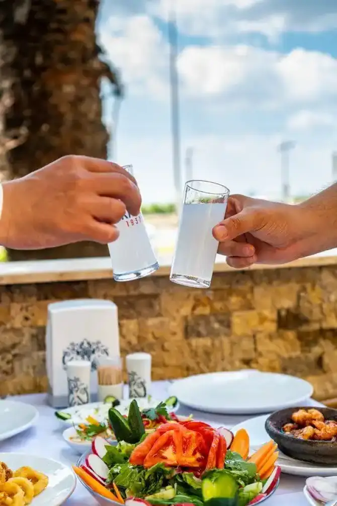 Orkinos Restaurant İzmir - İzmir Mekan Rehberi