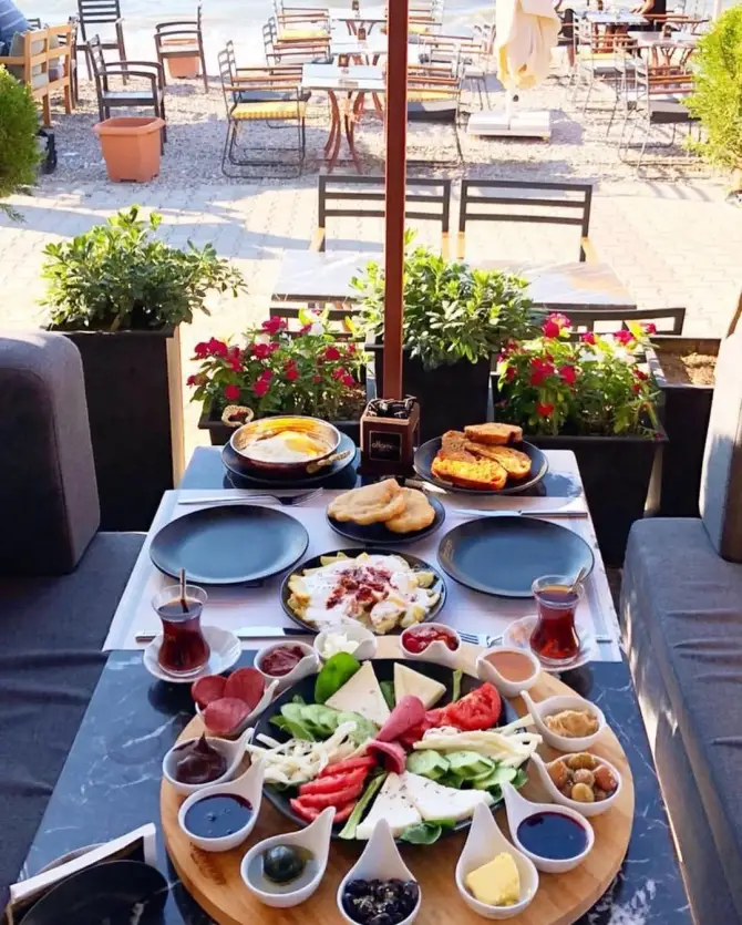 Ottoman Nargile Atölyesi Güzelbahçe - İzmir Mekan Rehberi