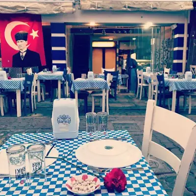 Otuzbeşlik Meyhane İzmir - İzmir Mekan Rehberi