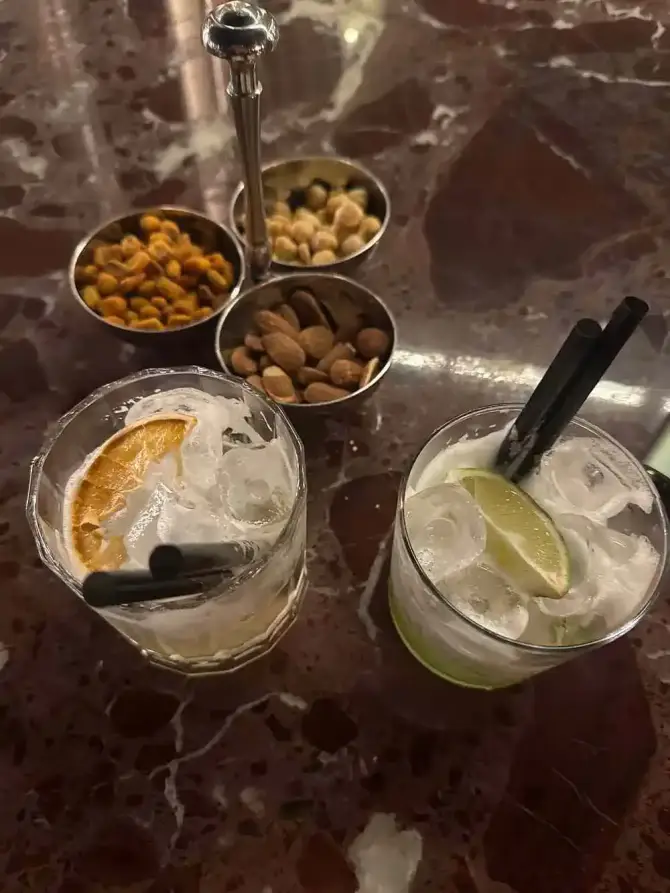 Pagos Rooftop Konak - İzmir Mekan Rehberi