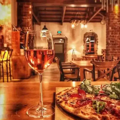 Paletto Pizza Burger fotoğraf 2 - İzmir Mekan Rehberi