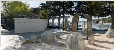 Paparazzi Beach & Club - İzmir Mekan Rehberi