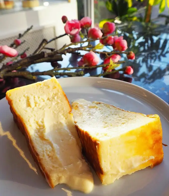 Pastel Patisserie - İzmir Mekan Rehberi