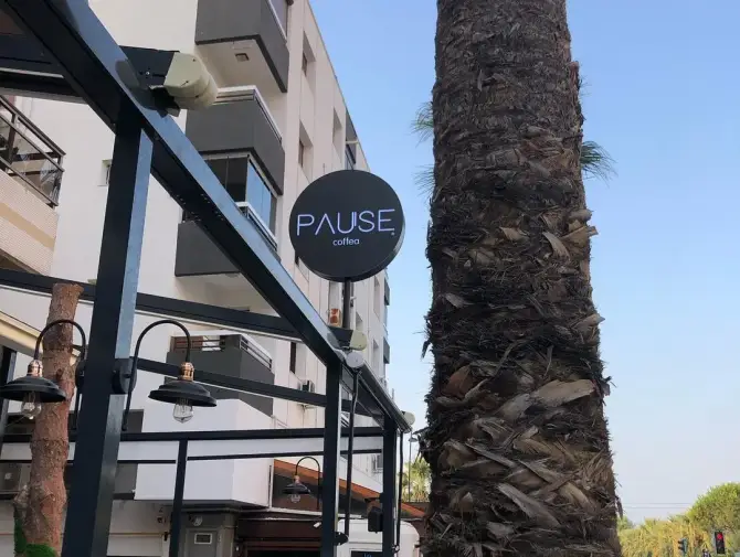 Pause Coffea Bostanlı - İzmir Mekan Rehberi