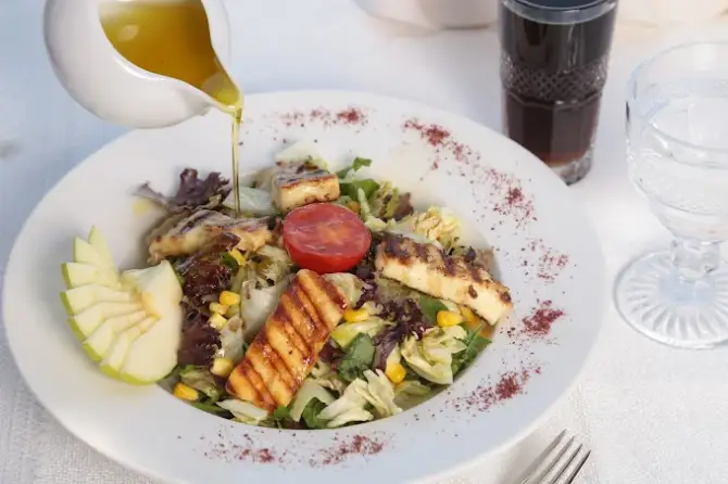 Pier Roof Restaurant Pasaport - İzmir Mekan Rehberi