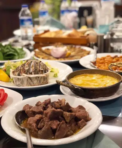 Pilita Karadeniz Mutfağı - İzmir Mekan Rehberi
