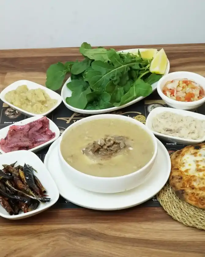 Piraye Çorba Güzelyalı - İzmir Mekan Rehberi