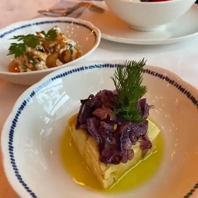 Pivora Balık Restoran - İzmir Mekan Rehberi