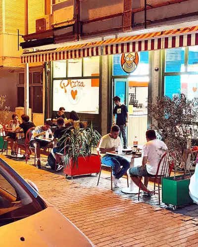 Pizza Di Mamma fotoğraf 8 - İzmir Mekan Rehberi