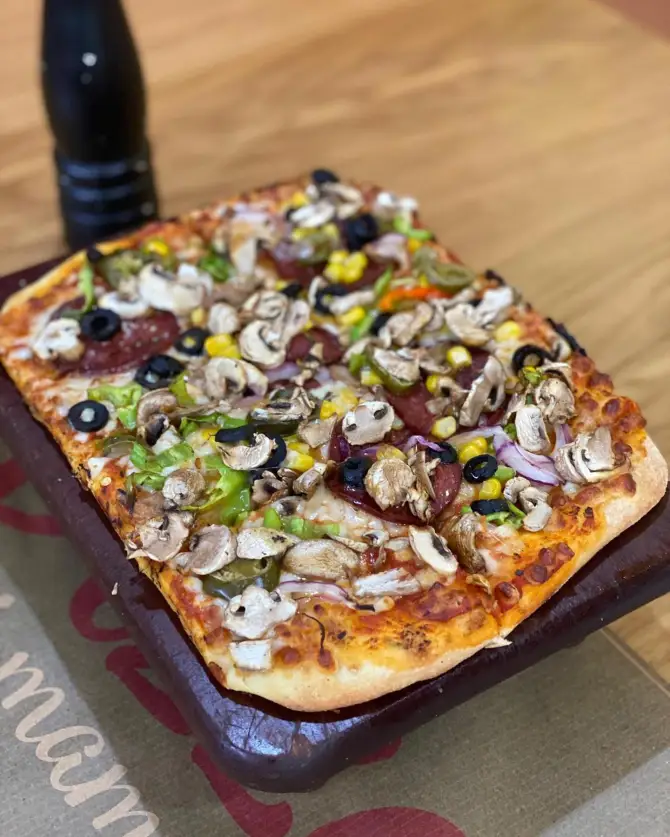 Pizza Di Mamma - İzmir Mekan Rehberi