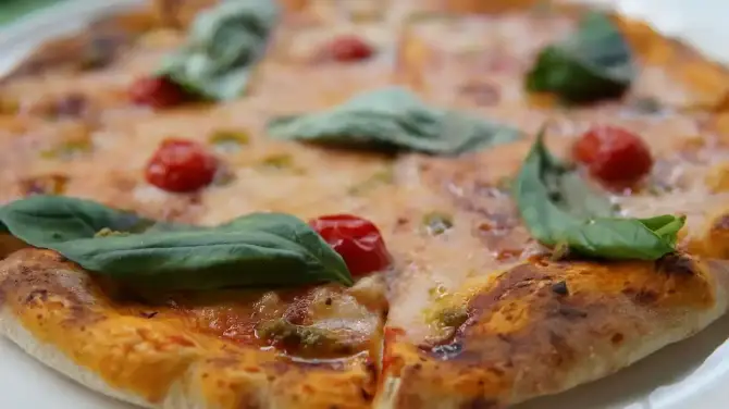 Pizza Romanza - İzmir Mekan Rehberi