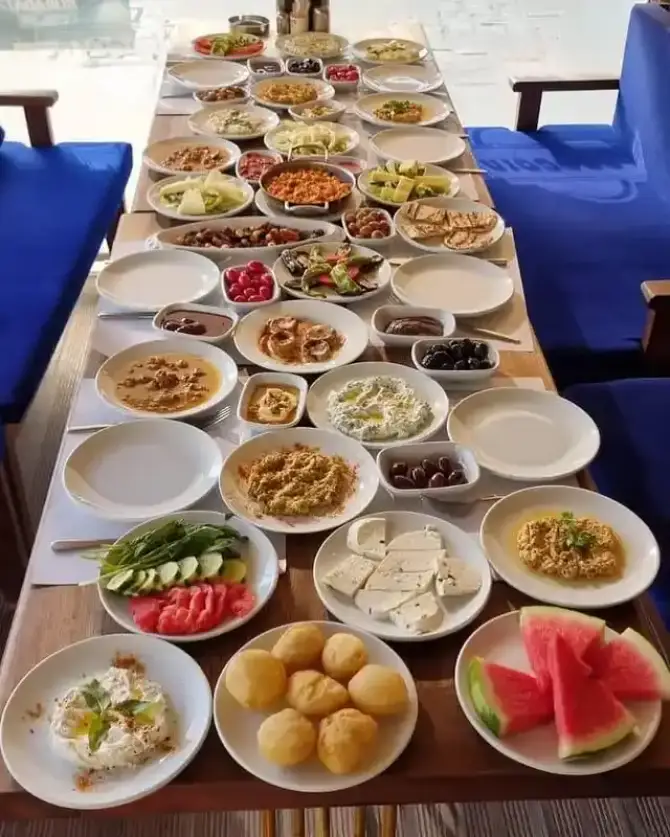 Popcorn Lounge & bar Kordon - İzmir Mekan Rehberi