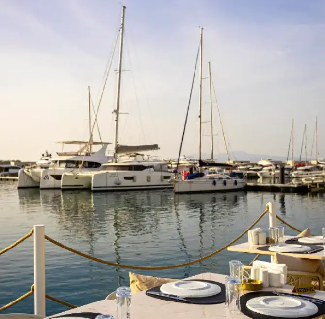 Porthole Yeni Foça  - İzmir Mekan Rehberi