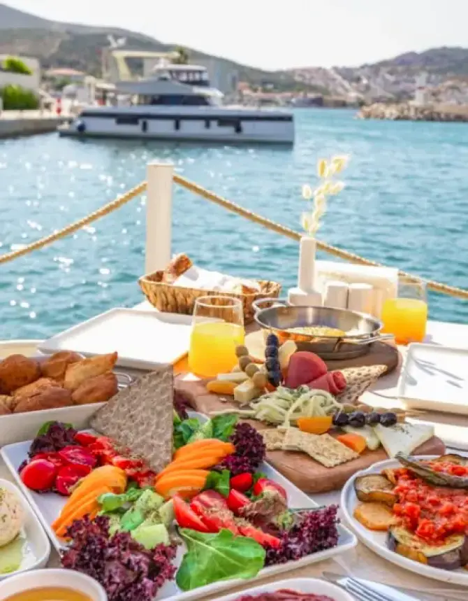 Porthole Yeni Foça  - İzmir Mekan Rehberi