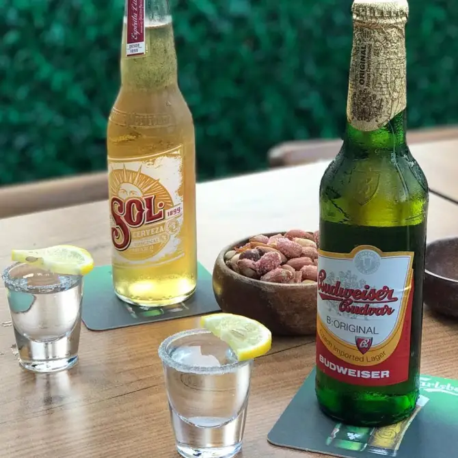 Pub Maya Bistro - İzmir Mekan Rehberi
