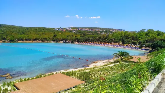 Quente Beach Club 1