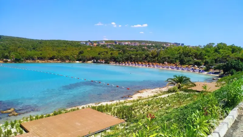 Quente Beach Club 1