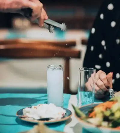 Rakı Balık Ayvalık İzmir - İzmir Mekan Rehberi