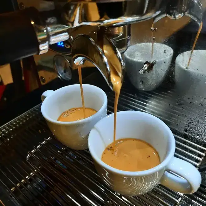 Rare Coffee House - İzmir Mekan Rehberi