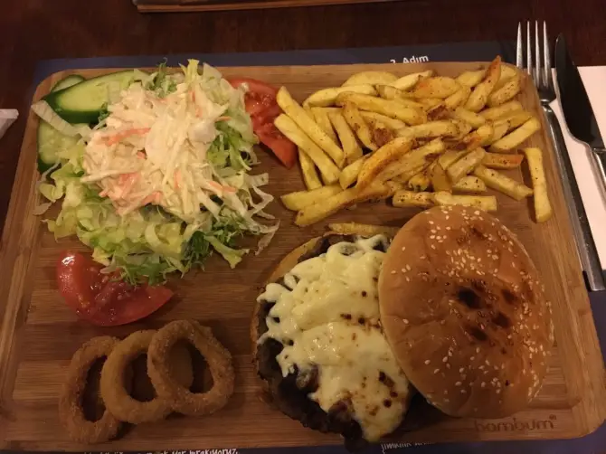 Rcs Cafe - İzmir Mekan Rehberi