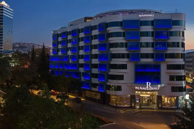 Renaissance İzmir Otel - İzmir Mekan Rehberi